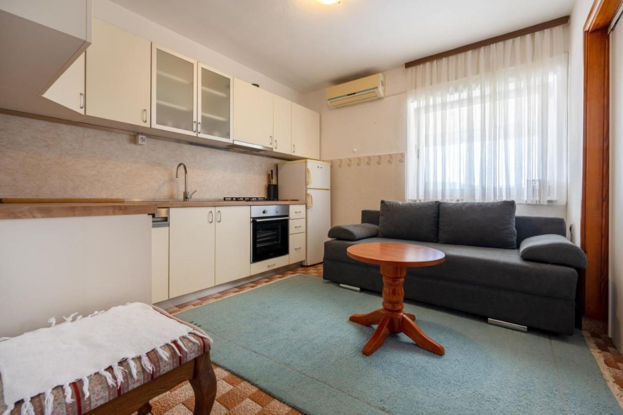 Apartments And Rooms Lotus Neum Esterno foto