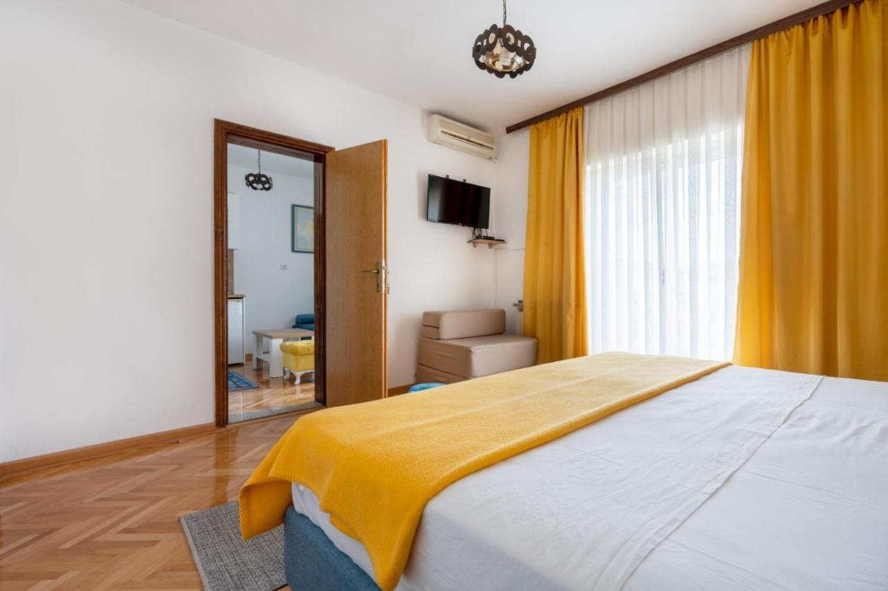 Apartments And Rooms Lotus Neum Esterno foto